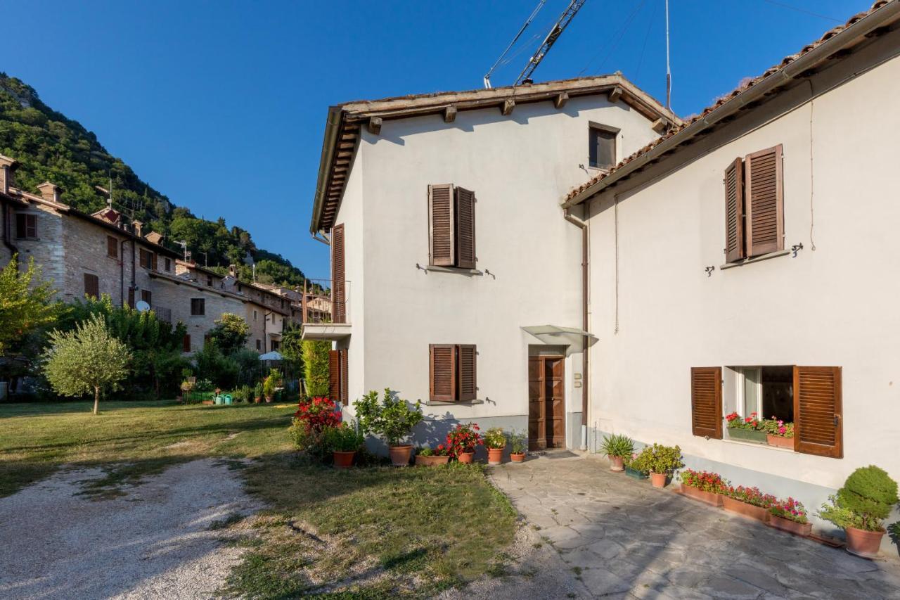 Borgo Santa Lucia Apartment With Private Parking & Garden Gubbio Exteriér fotografie