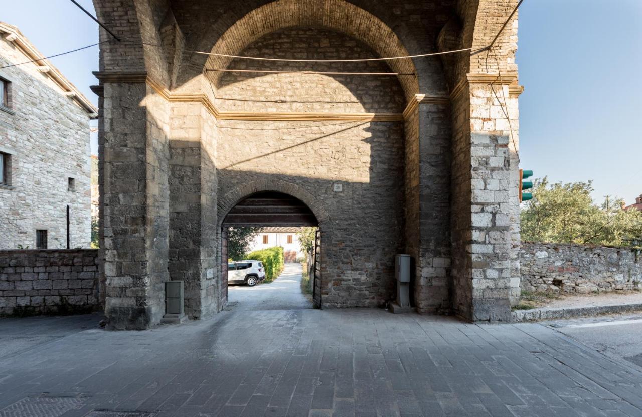 Borgo Santa Lucia Apartment With Private Parking & Garden Gubbio Exteriér fotografie