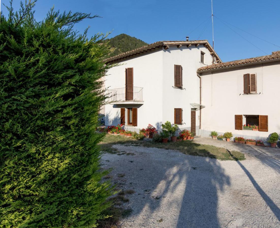 Borgo Santa Lucia Apartment With Private Parking & Garden Gubbio Exteriér fotografie